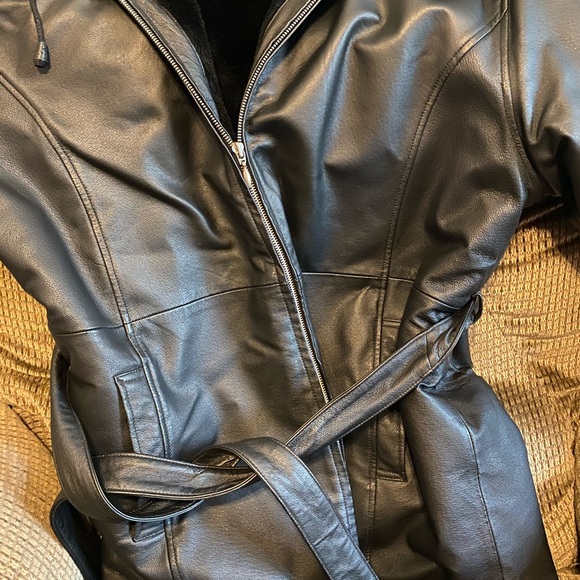 Jacket - Picture 1 of 2